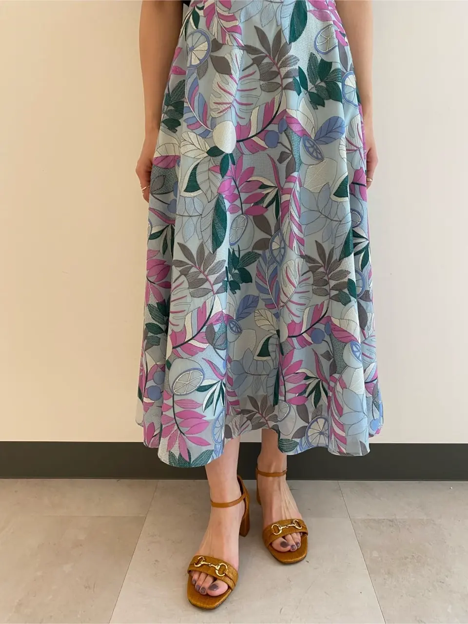 ORIGINATED IN GRACE CONTINENTAL Yuuki NOZAWA コーディネート画像