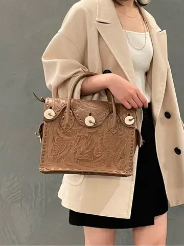 ORIGINATED IN GRACE CONTINENTAL 三浦　芙優 コーディネート画像