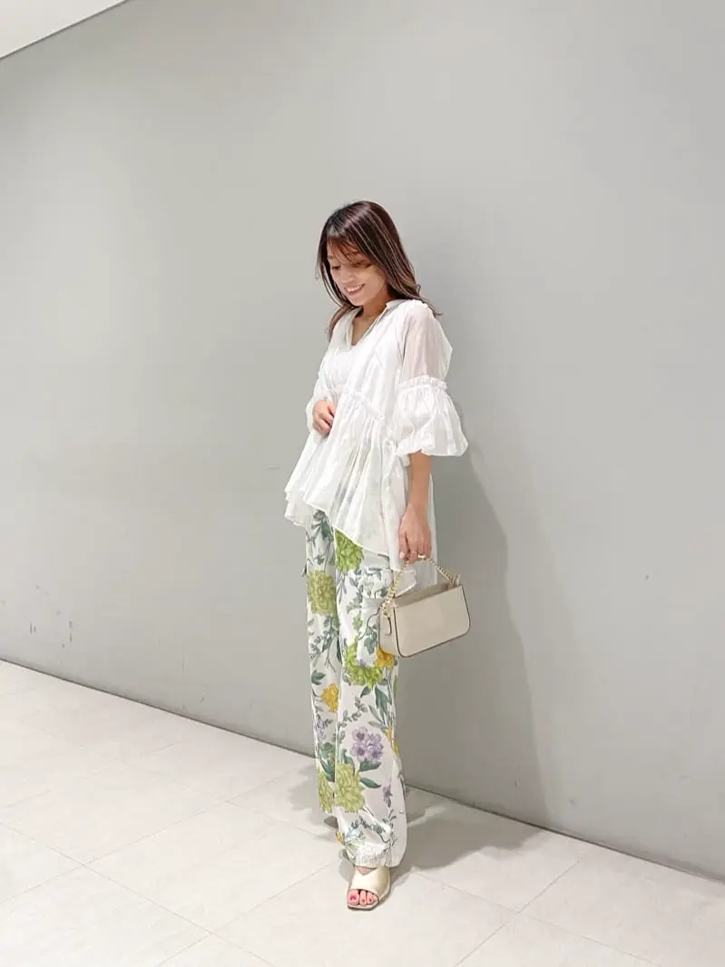 ORIGINATED IN GRACE CONTINENTAL yukimi yonee コーディネート画像