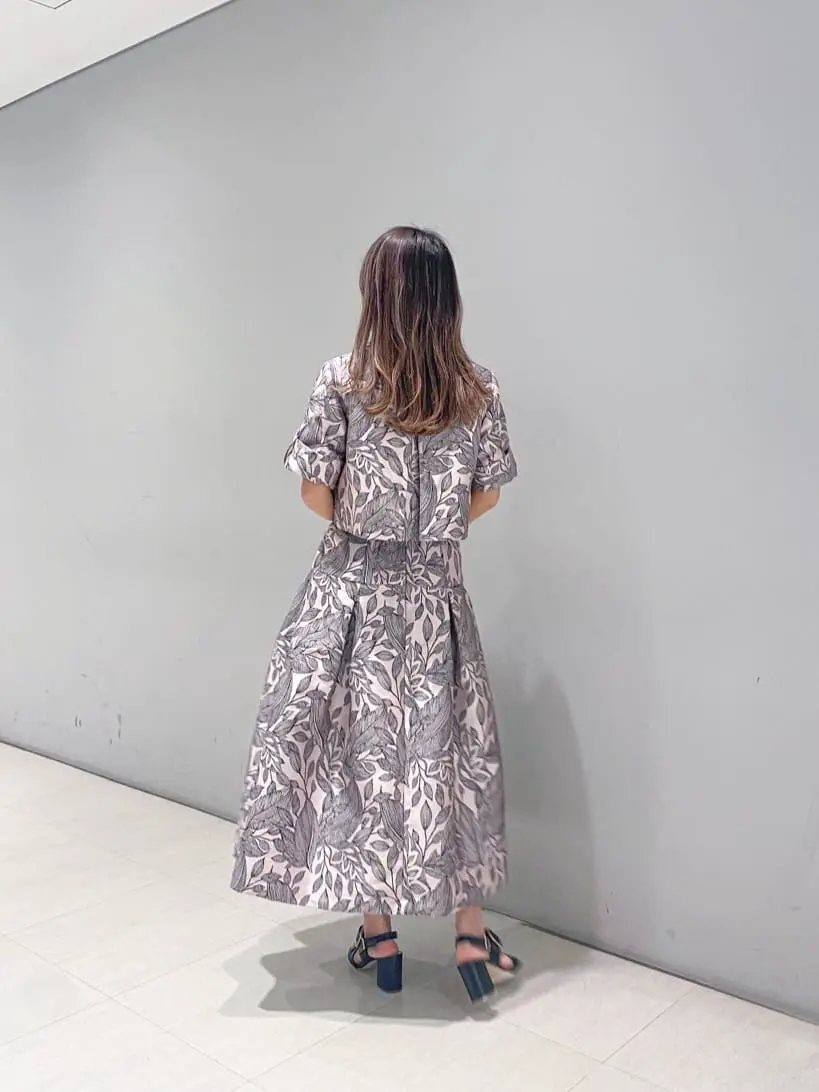 ORIGINATED IN GRACE CONTINENTAL yukimi yonee コーディネート画像