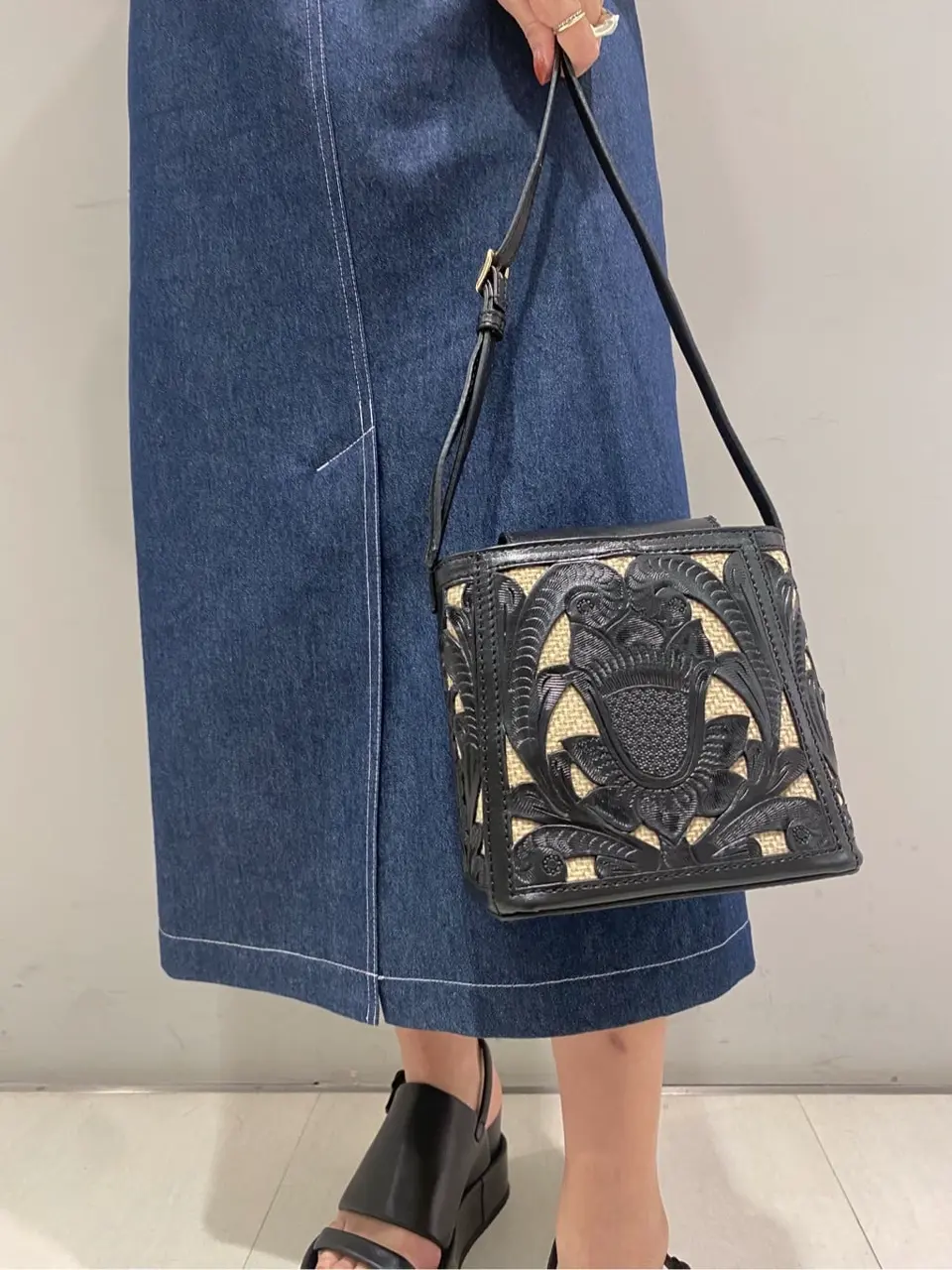 ORIGINATED IN GRACE CONTINENTAL yukimi yonee コーディネート画像