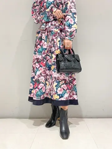 ORIGINATED IN GRACE CONTINENTAL yukimi yonee コーディネート画像