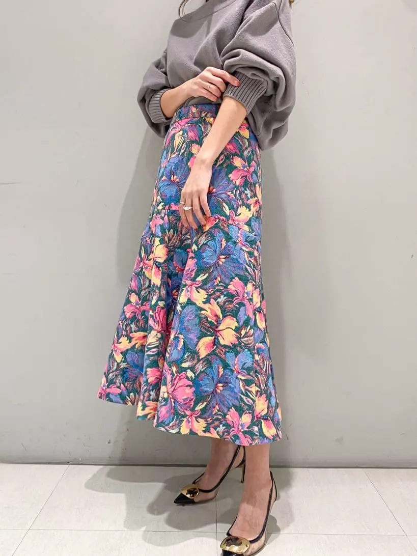 ORIGINATED IN GRACE CONTINENTAL yukimi yonee コーディネート画像