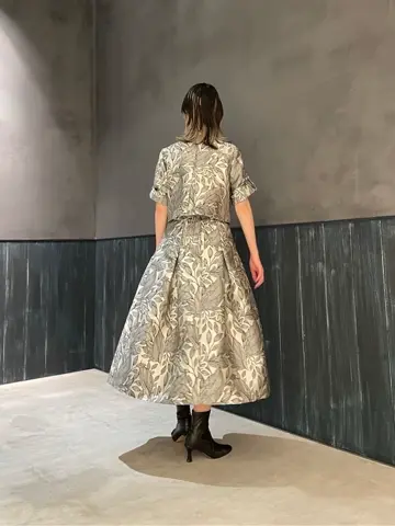 ORIGINATED IN GRACE CONTINENTAL 三浦　芙優 コーディネート画像