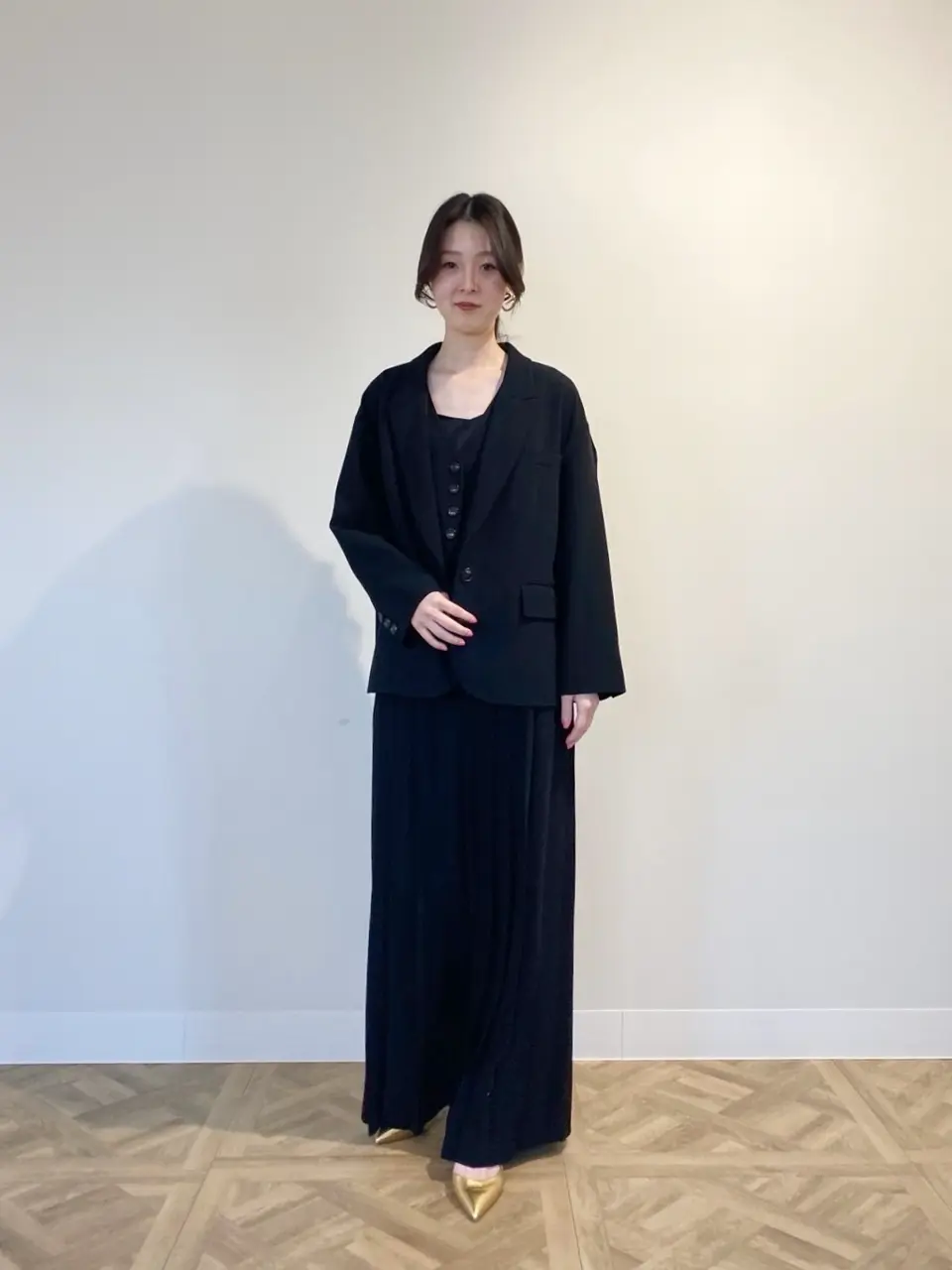  saki コーディネート画像