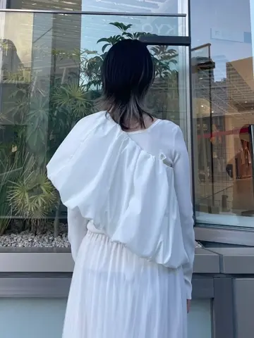 ORIGINATED IN GRACE CONTINENTAL 三浦　芙優 コーディネート画像