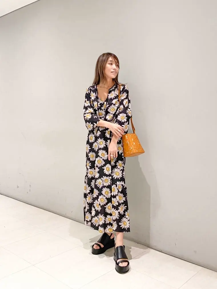 ORIGINATED IN GRACE CONTINENTAL yukimi yonee コーディネート画像