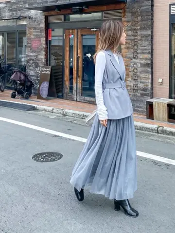 ORIGINATED IN GRACE CONTINENTAL yukimi yonee コーディネート画像