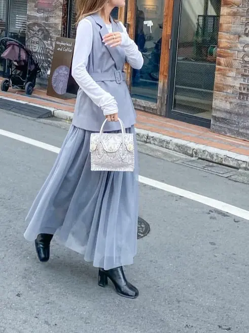 ORIGINATED IN GRACE CONTINENTAL yukimi yonee コーディネート画像