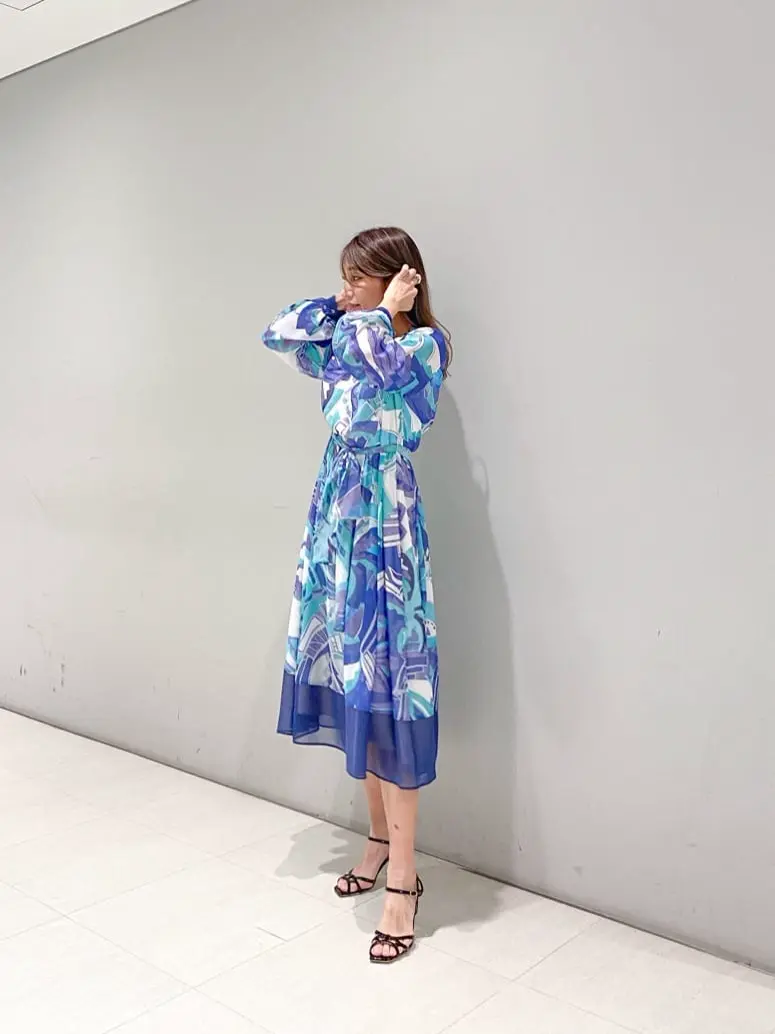 ORIGINATED IN GRACE CONTINENTAL yukimi yonee コーディネート画像