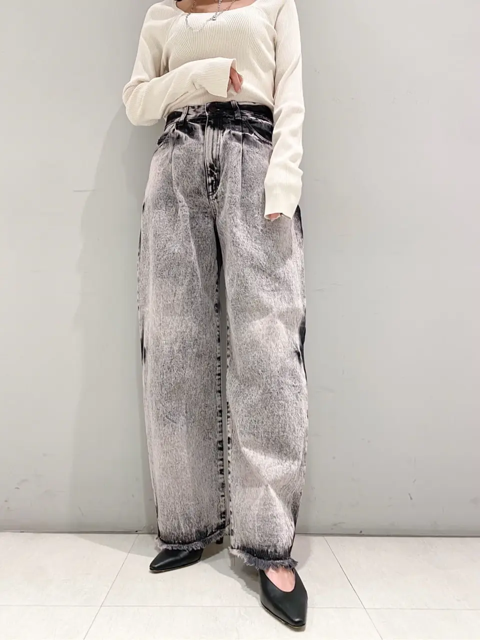 ORIGINATED IN GRACE CONTINENTAL yukimi yonee コーディネート画像