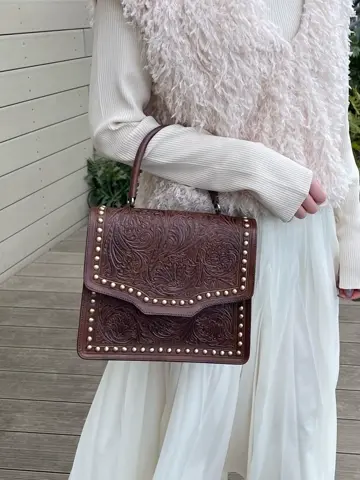 ORIGINATED IN GRACE CONTINENTAL 三浦　芙優 コーディネート画像