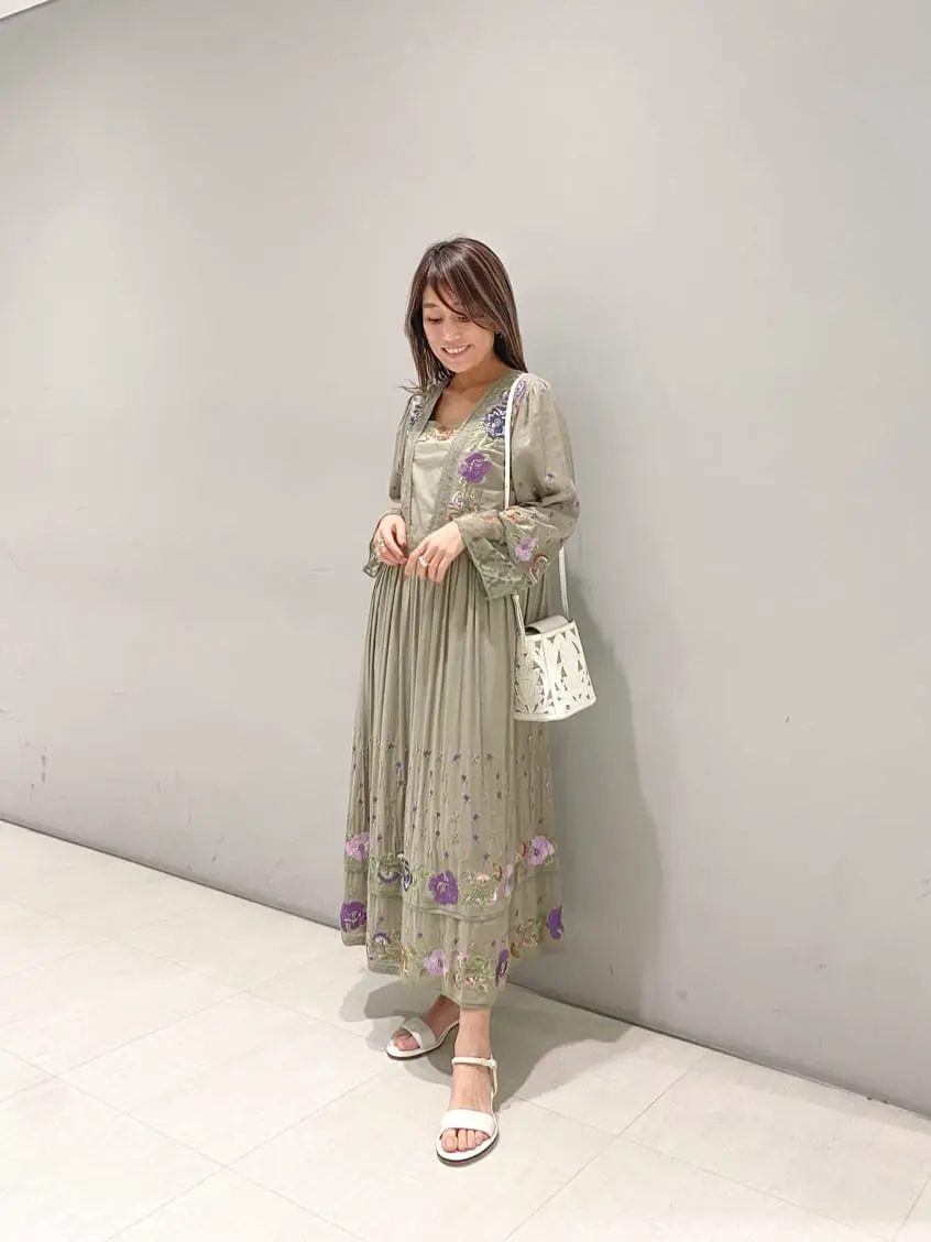 ORIGINATED IN GRACE CONTINENTAL yukimi yonee コーディネート画像