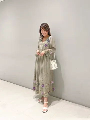 ORIGINATED IN GRACE CONTINENTAL yukimi yonee コーディネート画像