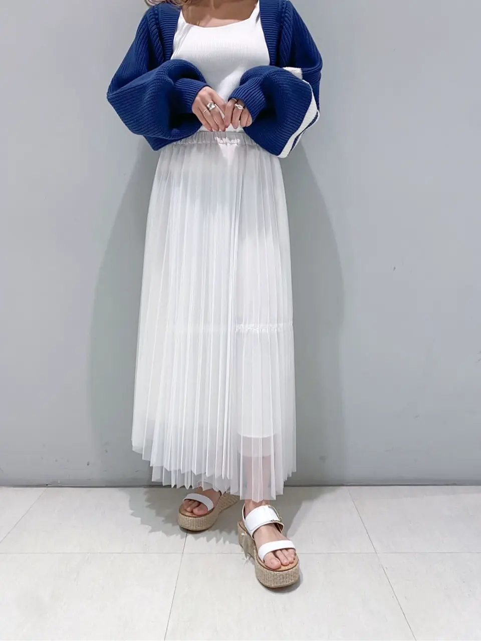 ORIGINATED IN GRACE CONTINENTAL yukimi yonee コーディネート画像