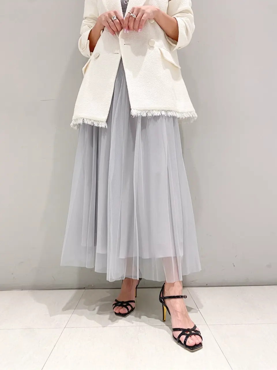 ORIGINATED IN GRACE CONTINENTAL yukimi yonee コーディネート画像