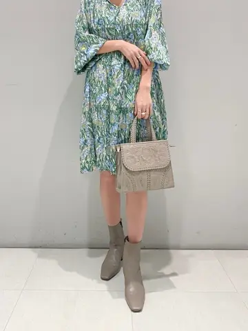 ORIGINATED IN GRACE CONTINENTAL yukimi yonee コーディネート画像