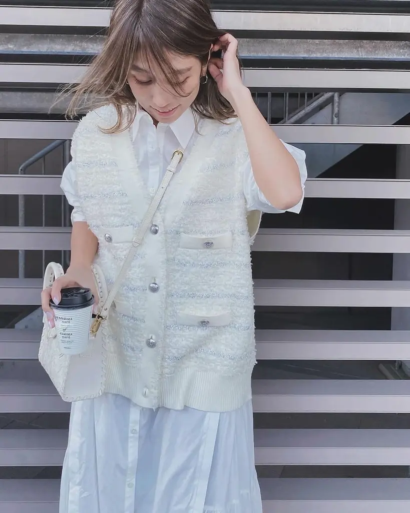 ORIGINATED IN GRACE CONTINENTAL yukimi yonee コーディネート画像