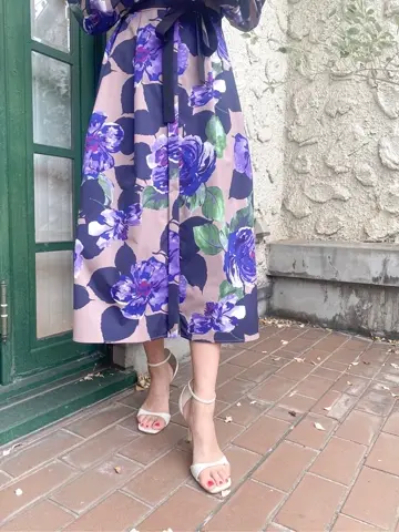 ORIGINATED IN GRACE CONTINENTAL yukimi yonee コーディネート画像