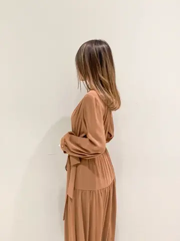 ORIGINATED IN GRACE CONTINENTAL yukimi yonee コーディネート画像