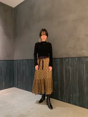 ORIGINATED IN GRACE CONTINENTAL 三浦　芙優 コーディネート画像