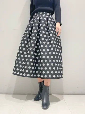 ORIGINATED IN GRACE CONTINENTAL yukimi yonee コーディネート画像