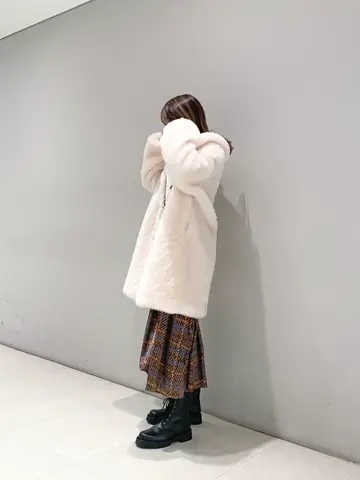 ORIGINATED IN GRACE CONTINENTAL yukimi yonee コーディネート画像