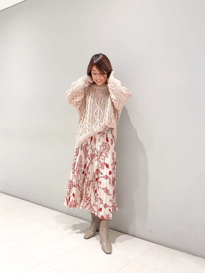 ORIGINATED IN GRACE CONTINENTAL yukimi yonee コーディネート画像