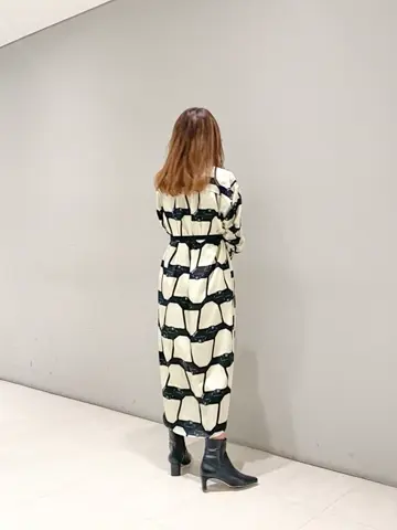 ORIGINATED IN GRACE CONTINENTAL yukimi yonee コーディネート画像