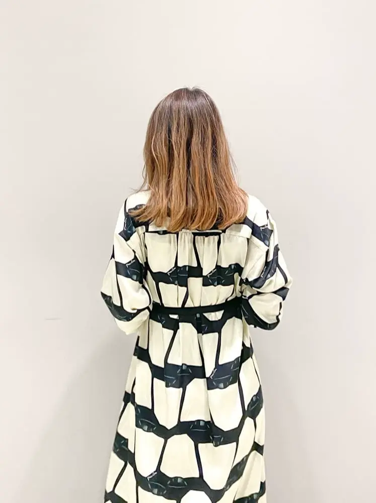 ORIGINATED IN GRACE CONTINENTAL yukimi yonee コーディネート画像