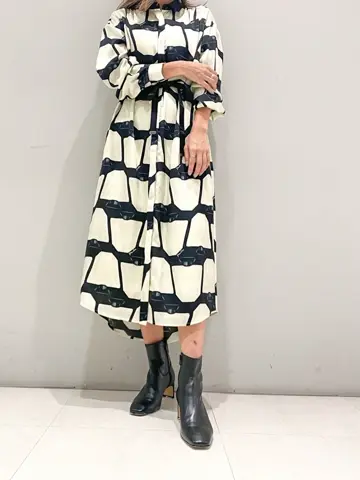 ORIGINATED IN GRACE CONTINENTAL yukimi yonee コーディネート画像