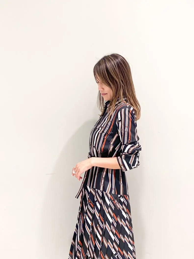 ORIGINATED IN GRACE CONTINENTAL yukimi yonee コーディネート画像