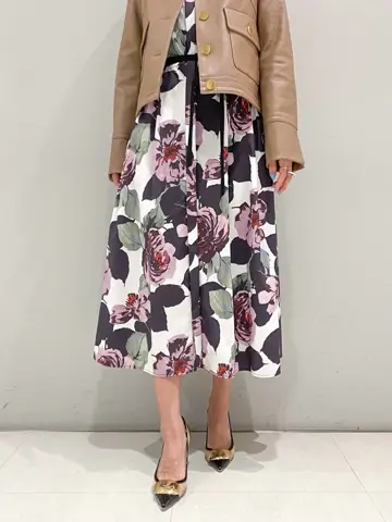 ORIGINATED IN GRACE CONTINENTAL yukimi yonee コーディネート画像