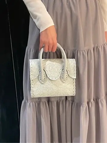 ORIGINATED IN GRACE CONTINENTAL 三浦　芙優 コーディネート画像