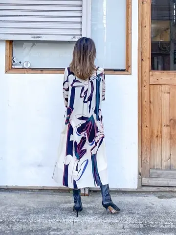 ORIGINATED IN GRACE CONTINENTAL yukimi yonee コーディネート画像