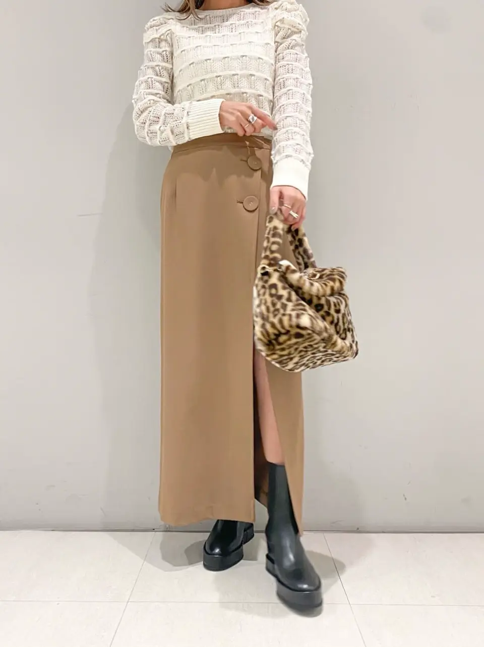 ORIGINATED IN GRACE CONTINENTAL yukimi yonee コーディネート画像