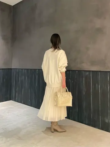 ORIGINATED IN GRACE CONTINENTAL 三浦　芙優 コーディネート画像