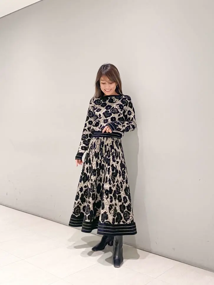 ORIGINATED IN GRACE CONTINENTAL yukimi yonee コーディネート画像