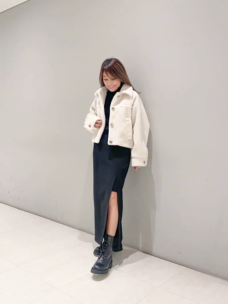 ORIGINATED IN GRACE CONTINENTAL yukimi yonee コーディネート画像