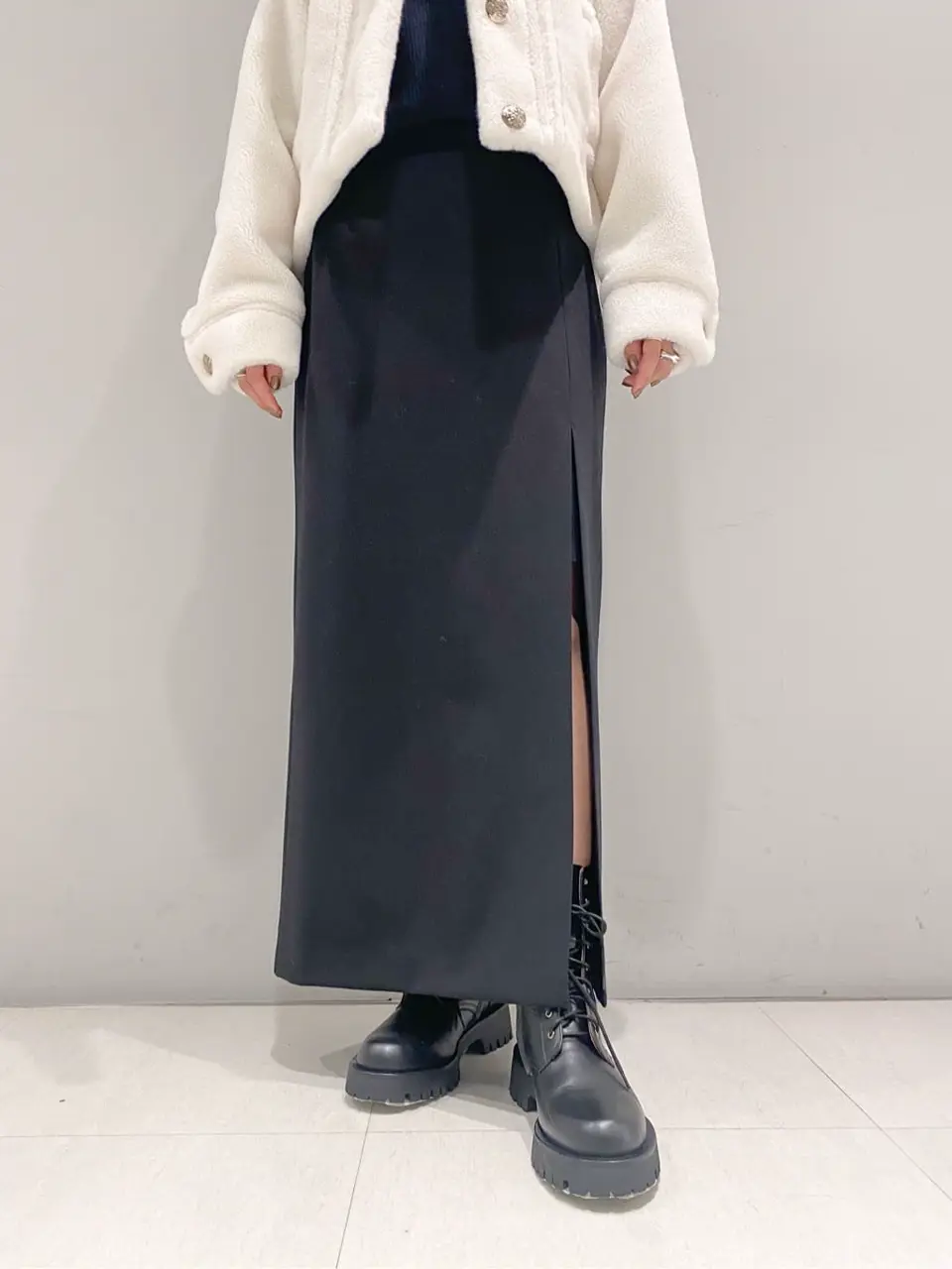 ORIGINATED IN GRACE CONTINENTAL yukimi yonee コーディネート画像