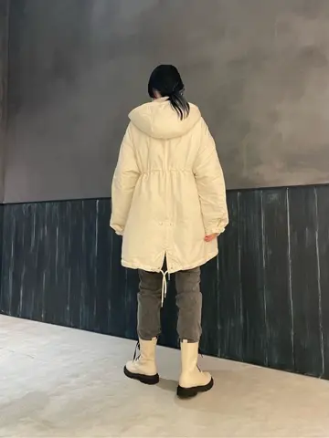 ORIGINATED IN GRACE CONTINENTAL 三浦　芙優 コーディネート画像