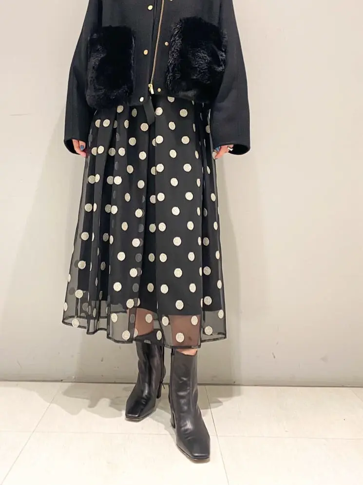 ORIGINATED IN GRACE CONTINENTAL yukimi yonee コーディネート画像