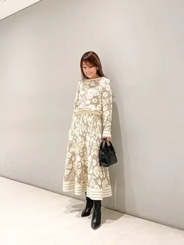 ORIGINATED IN GRACE CONTINENTAL yukimi yonee コーディネート画像