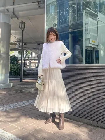 ORIGINATED IN GRACE CONTINENTAL yukimi yonee コーディネート画像