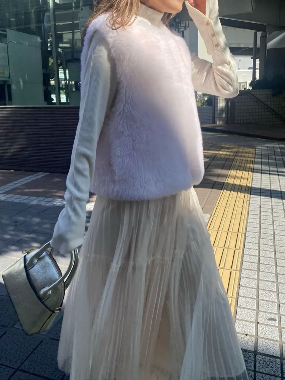 ORIGINATED IN GRACE CONTINENTAL yukimi yonee コーディネート画像