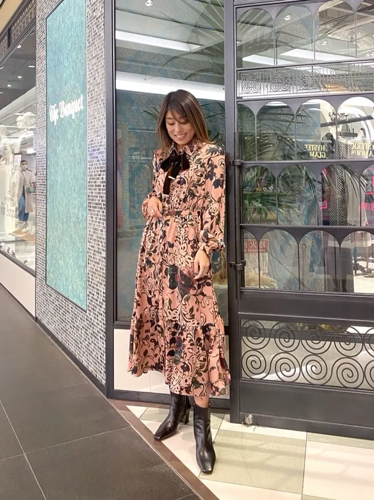 ORIGINATED IN GRACE CONTINENTAL yukimi yonee コーディネート画像