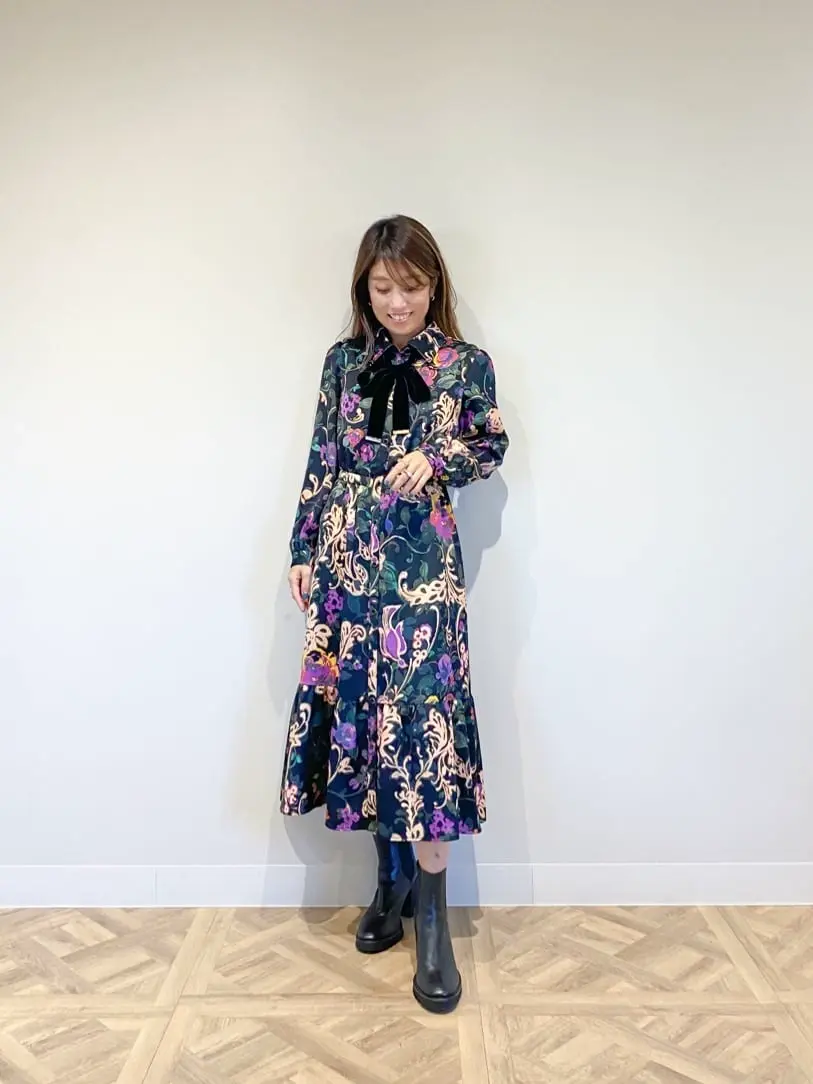 ORIGINATED IN GRACE CONTINENTAL yukimi yonee コーディネート画像