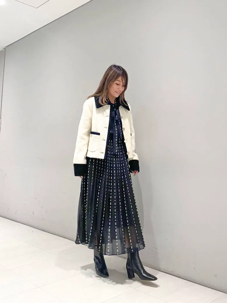 ORIGINATED IN GRACE CONTINENTAL yukimi yonee コーディネート画像