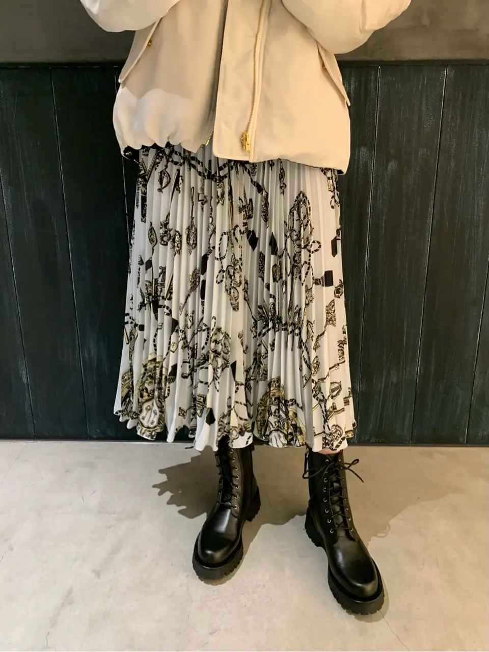 ORIGINATED IN GRACE CONTINENTAL 三浦　芙優 コーディネート画像