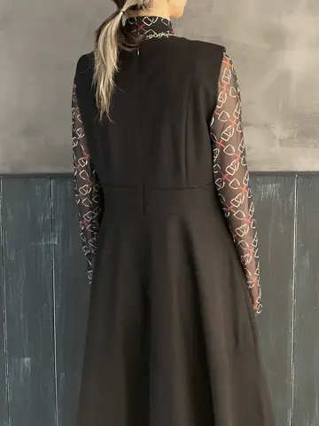 ORIGINATED IN GRACE CONTINENTAL 三浦　芙優 コーディネート画像